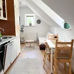 Urban Jungle 2 - Free Parking *