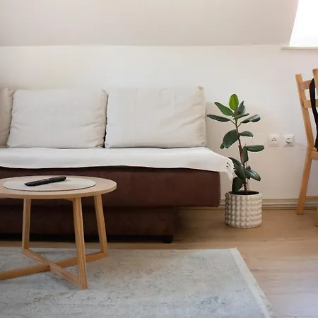 Urban Jungle 2 - Free Parking * Λιουμπλιάνα